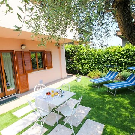 Maison Olive Desenzano del Garda Luaran gambar