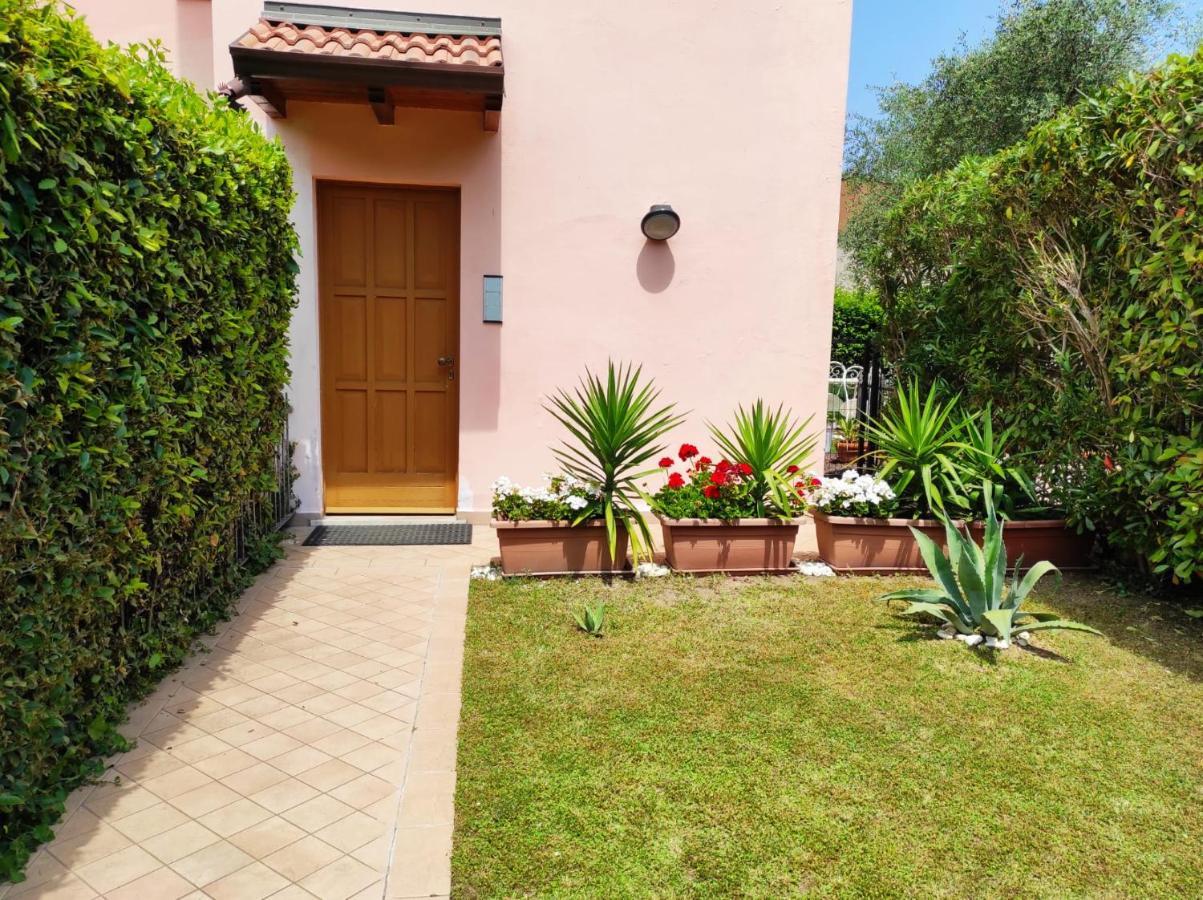 Maison Olive Desenzano del Garda Luaran gambar