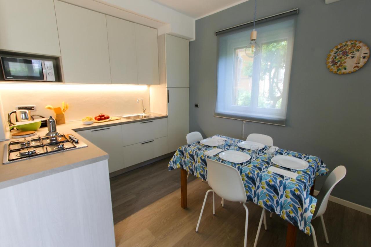 Maison Olive Desenzano del Garda Luaran gambar